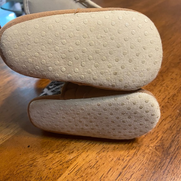 Child of mine and unbranded pair of boots. (2pair) Size 2. Infant winter boots. - Picture 10 of 13